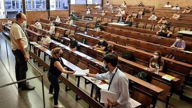 Las becas ayudarán a un millón de estudiantes