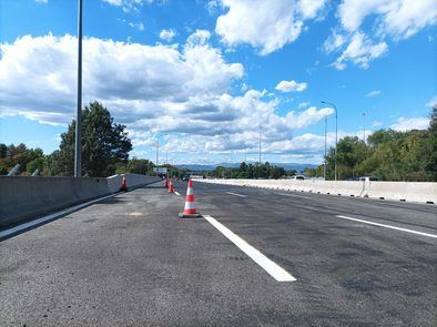 Se mantiene la ocupación del carril derecho de la M-30 en sentido norte y del carril anexo de salida a Dehesa de la Villa, mientras que en sentido sur no hay ninguna ocupación permanente.