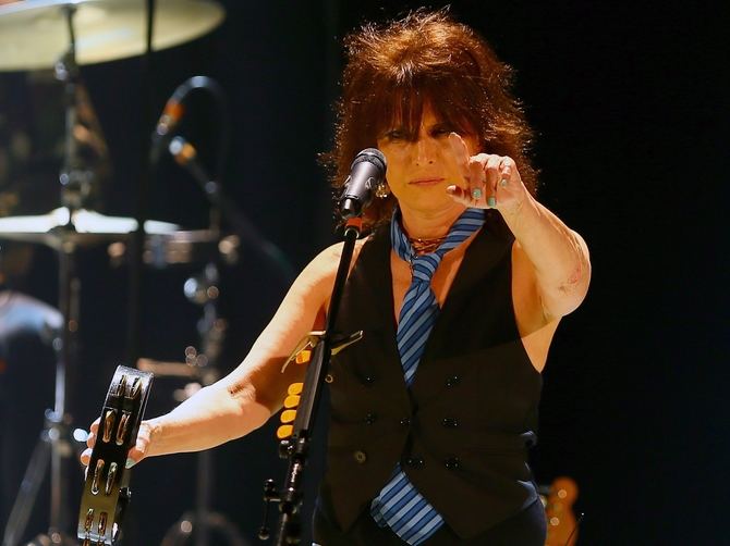 La legendaria vocalista de la banda británica The Pretenders, Chrissie Hynde, ha publicado un álbum de versiones de Bob Dylan -que en los próximos días se acompañará de un documental sobre el proceso de grabación-, un regalo al músico que este año cumple 80 años.