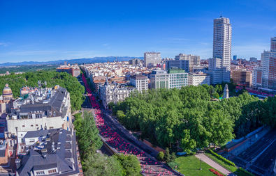 La Carrera de la Mujer de Madrid regresa este domingo al escenario donde celebró su primera edición en 2004, el Estadio Vallehermoso, con un evento especial y acotado a 20 mujeres, ante la imposibilidad de organizar una prueba multitudinaria como la de 2019, con más de 36.000 mujeres.