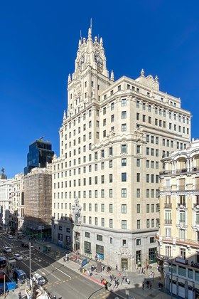 La Gran Vía, a la altura del edificio Telefónica, será el destino final, como homenaje a los 100 años de historia de la compañía.
