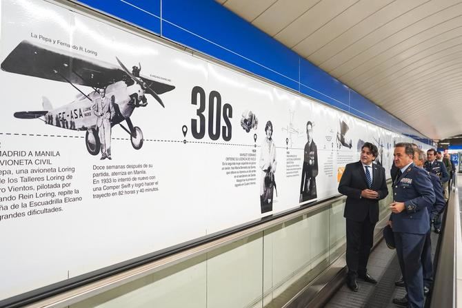 El consejero de Transportes e Infraestructuras, David Pérez, ha presentado este lunes la tematización que repasa la historia del aeródromo. El vinilado recorre los más de 110 años transcurridos desde los primeros vuelos, en 1911, hasta la actualidad.