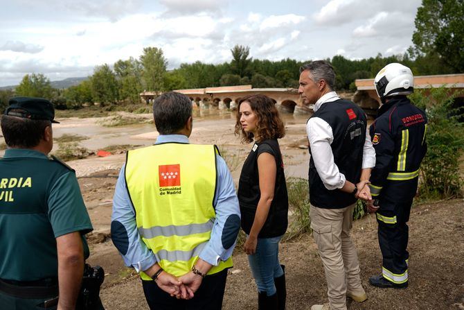 La dirigente madrileña ha desgranado que el 112 ha gestionado, desde este domingo, 16.800 llamadas con 1.800 incidentes relacionadas con la tormenta y los Bomberos de la Comunidad de Madrid han realizado 1.169 intervenciones.