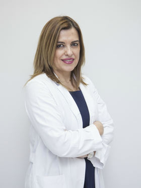 En la imagen superior, la Dra. Carmen Pingarrón, jefa de Equipo de Ginecología y Obstetricia del  Hospital Quirónsalud San José.