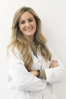 En la imagen, la doctora Marta Lavirgen Labrador, especialista en Angiología y Cirugía Vascular del Hospital Quirónsalud San José, perteneciente al equipo del Dr. Luis Riera.