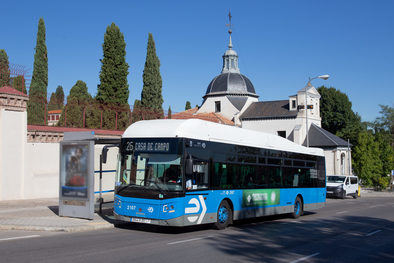 La EMT aumenta ocho rutas a los cementerios