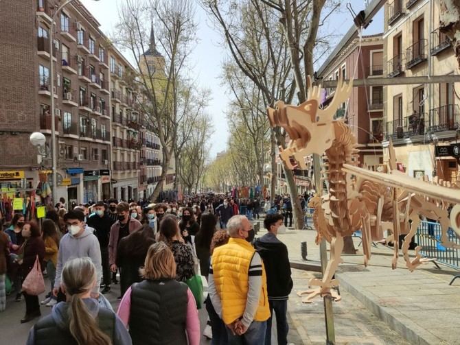 Las terrazas de la zona de Cascorro no se podrán instalar como ocurría antes de la pandemia y vuelven las restricciones de aparcamiento para vehículos como era habitual. 