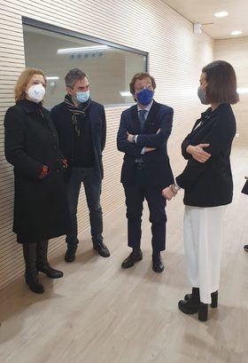 Martínez-Almeida ha visitado esta semana estas nuevas instalaciones junto a los delegados de Obras y Equipamientos, Paloma García Romero, y de Familias, Igualdad y Bienestar Social, Pepe Aniorte, y la concejala del distrito, Almudena Maíllo. 