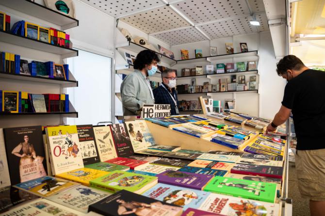 La Feria del Libro de Madrid llega a su segundo fin de semana con casi 133.000 visitantes