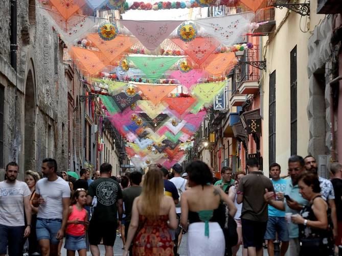 Las plazas del General Vara del Rey y de Arturo Barea y los jardines de Las Vistillas serán los escenarios de San Cayetano, San Lorenzo y La Paloma, respectivamente.