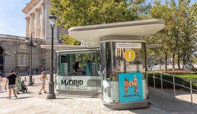 El encuentro ofrece una fotografía actual del turismo madrileño, las expectativas y retos de cara a este año y las principales líneas del Plan Estratégico de Turismo 2024-2027.