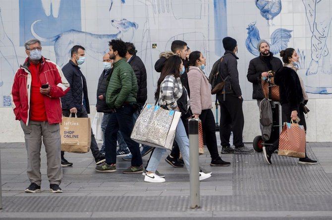 El pasado año, el puente de diciembre marcó un cambio de tendencia en los indicadores de incidencia acumulada, para pasar de una fase de descenso constante a una etapa de ligera subida a partir del día 9 de diciembre.