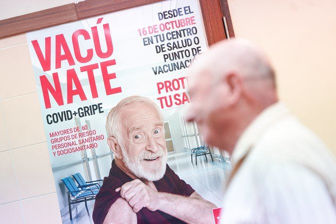 A partir del 30 de octubre, el foco estará en la doble protección de quienes superen los 60 años y en grupos de riesgo de cualquier edad, como enfermos crónicos y embarazadas. Además, y por primera vez en la región, se va a suministrar la inmunización antigripal a los niños de seis meses a cinco años.