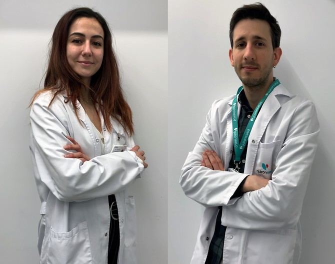 En la imagen, la Dra. Marta Núñez Tavora y el Dr. Carlos Triano Muñoz, de la Unidad de Patología Cervical del Hospital Quirónsalud San José.