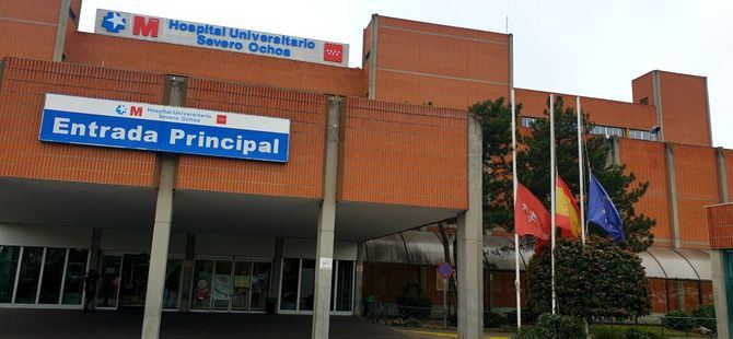 Hoy se lleva acabo la vacunación contra la COVID19 en los hospitales de Santa Cristina, Arganda, Fuenlabrada, Clínico, Príncipe de Asturias, Rey Juan Carlos, Alcorcón, Gregorio Marañón, Puerta de Hierro, Fundación Jiménez Díaz, Vallecas, Severo Ochoa y en el Summa-112.