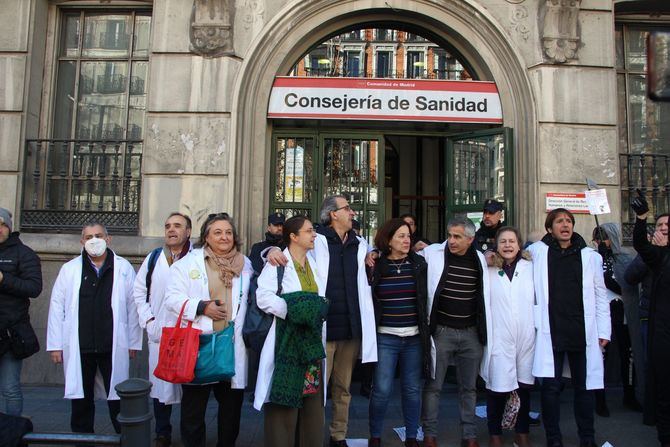 La reunión del viernes, en la sede de la Dirección General de Recursos Humanos del Servicio Madrileño de Salud (Sermas), la tercera del mes con el objetivo de avanzar en el principio de acuerdo del pasado día 21, terminó sin acuerdo.