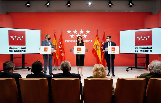 La presidenta regional, Isabel Díaz Ayuso, comunicaba el pasado mes de noviembre las medidas de rebajas de impuestos que ahora se han aprobado en la Asamblea de Madrid.