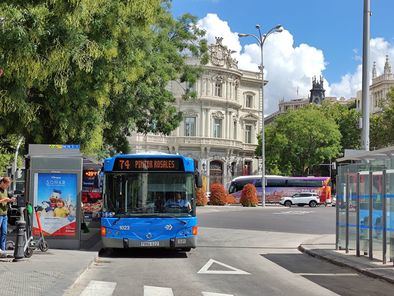 La línea 74 llega al Centro de Salud Baviera