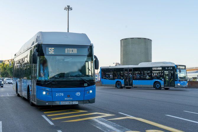 Durante el recorrido del 3 al 5 de mayo, el servicio especial de la EMT realizará paradas intermedias en la estación de Vallecas y en la estación de Santa Eugenia.