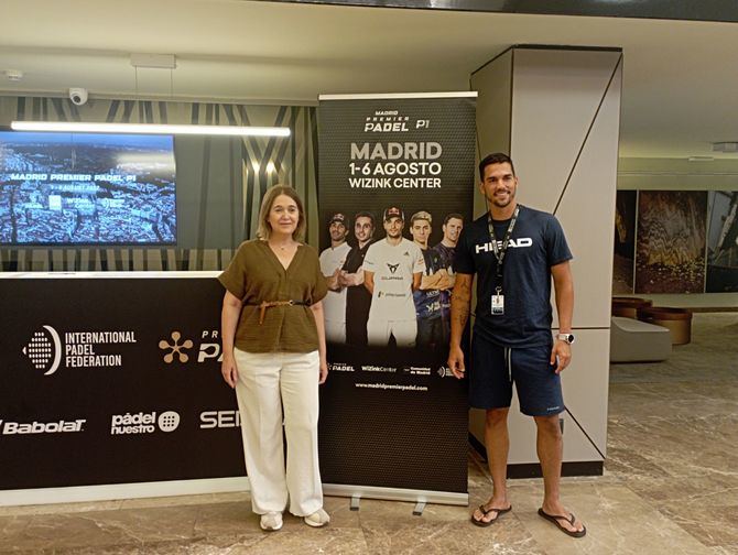 La consejera de Cultura, Turismo y Deporte de la Comunidad de Madrid, Marta Rivera de la Cruz, ha acudido este sábado al WiZink Center donde ha supervisado los preparativos de la fase final del Madrid Premier Padel.