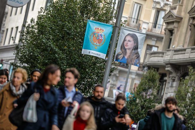 La Princesa de Asturias alcanza, este 31 de octubre, la mayoría de edad, por lo que, conforme con lo previsto en la Carta Magna en caso de muerte, incapacidad o abdicación de Felipe VI podría sucederle de forma inmediata.