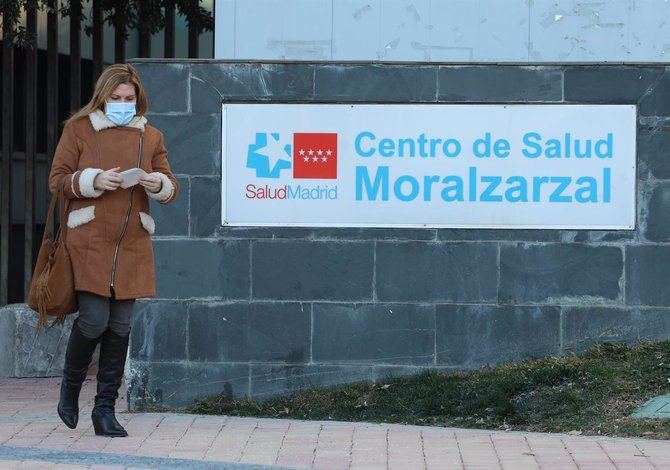 La semana del 1 al 7 de enero la incidencia por gripe en la región se ha situado en 177,93 casos por cada 100.000 habitantes, frente a la registrada en la semana previa de 167,75, y, por tanto, muy superior al umbral epidémico, según el último informe epidemiológico semanal de la Consejería de Sanidad.