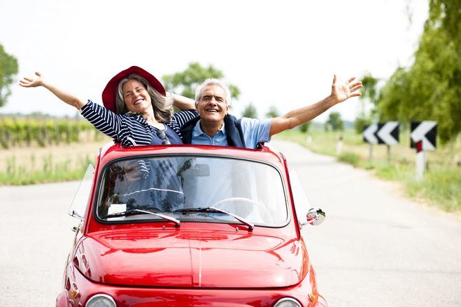 Según datos de la Dirección General de Tráfico (DGT), más de cuatro millones de personas mayores de 65 años mantienen su permiso de conducir, lo que supone más del 15% del censo de conductores.