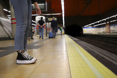 Medidas para combatir el calor en los andenes