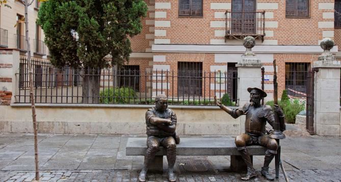 La Comunidad de Madrid celebra el Día del Libro con una serie de actividades para todos los públicos en el Museo Casa Natal de Cervantes de Alcalá de Henares que rinden homenaje al célebre escritor.