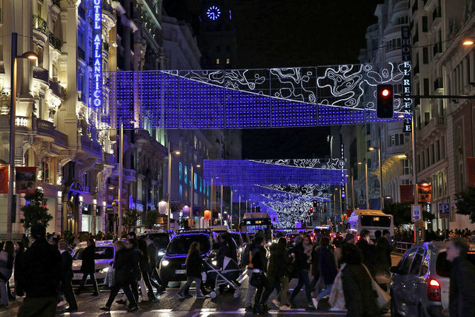 El dispositivo de Navidad en la capital estará en vigor desde el 26 de noviembre al 9 de enero y estará conformado por hasta 726 agentes de Policía Municipal los fines de semana, 402 a diario, así como la posibilidad de calles de sentido único y un equipo antihurtos en el centro.