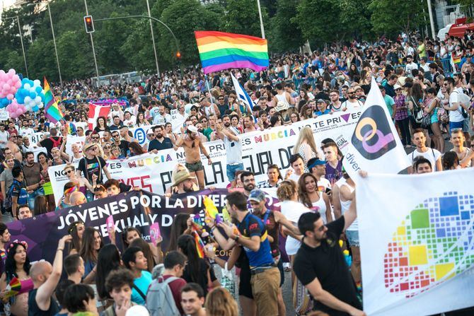 La manifestación saldrá de la glorieta de Carlos V, más conocida como de Atocha, a las 20.00 horas y finalizará en la plaza de Colón, a las 23.00 horas, y no habrá ni carrozas ni escenarios.