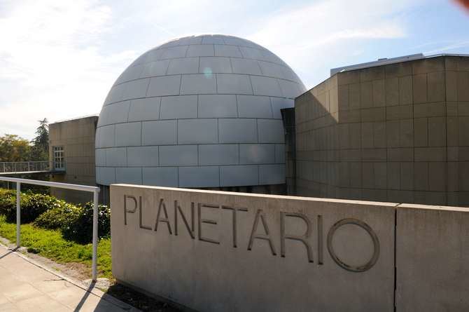 Dentro de las actividades programadas, este sábado, 18 de mayo, el Planetario de Madrid abre de forma gratuita su sala de proyecciones.