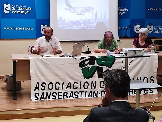 Ruido y contaminación atmosférica son dos de las principales afecciones del tráfico aéreo y la actividad aeroportuaria para la población que vive cerca de los aeropuertos, según valoran los especialistas.