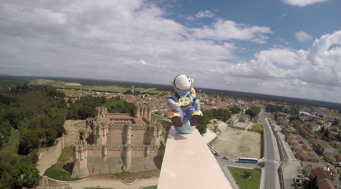 Esta iniciativa forma parte de los nuevos proyectos STEM enfocados al sector Aeroespacial, como la competición CANSAT en cuya final nacional el equipo representante del IES Francisca de Pedraza, de Alcalá de Henares, resultó seleccionado para representar a España en la fase europea de la ESA (Agencia Espacial Europea).