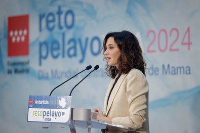 “Todos a una somos un gran equipo en la lucha contra el cáncer”, ha enfatizado Díaz Ayuso durante la recepción.