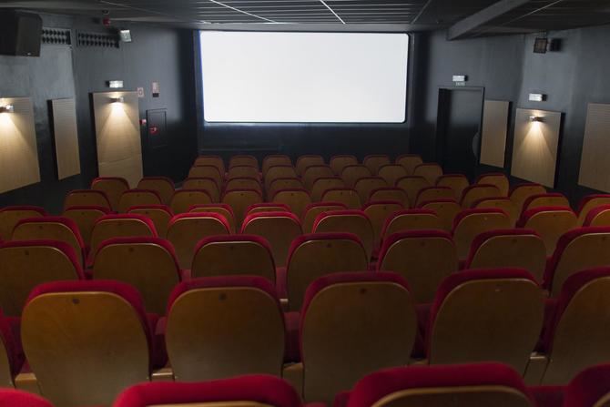 A partir de este próximo lunes, 18 de julio, ambos cines cierran sus puertas, 'tras una decisión muy meditada y dolorosa por parte de todo el equipo que gestionamos estas emblemáticas salas', han comunicado sus responsables. 