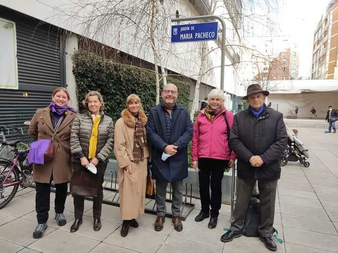 Con la inauguración de los jardines María Pacheco, se materializa el acuerdo del Pleno de la Junta Municipal de Salamanca de octubre de 2018 y el distrito cuenta ya con localizaciones en las que están representados los comuneros de Castilla Maldonado, Padilla y Juan Bravo y, desde hoy, María Pacheco.