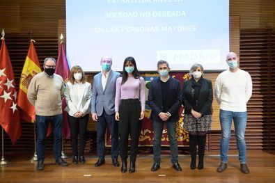 Presentación de la estrategia creada por el Ayuntamiento de Madrid para frenar la soledad no deseada en personas mayores.