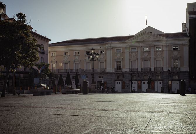 Tras las restricciones por la crisis sanitaria, esta cita cultural vuelve a realizarse de manera presencial.La gran final tendrá lugar el 21 de mayo en la Sala Max Aub de Naves del Español en Matadero con Lucía Miranda y Félix Estaire como maestros de ceremonias.