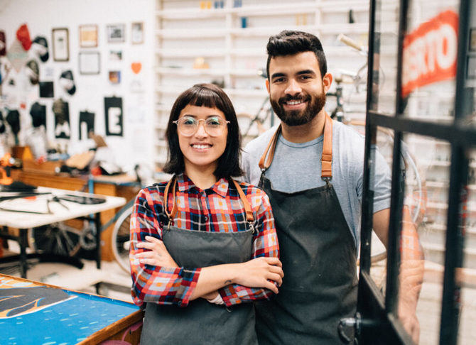 El e-Commerce, el gran consumo, la alimentación, la distribución, la logística, y el transporte serán los sectores más beneficiados y los que seguirán generando empleo en esta época.