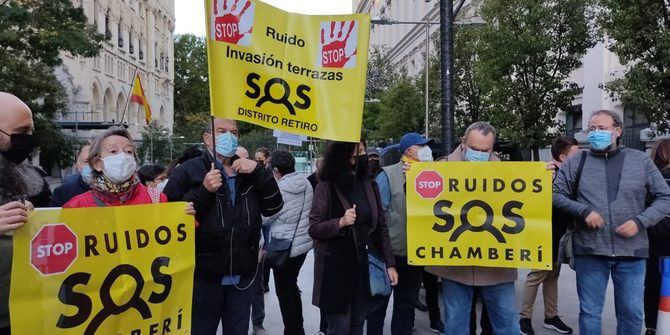 Representantes de las asociaciones vecinales han invitado a las y los ediles 'a posicionarse a favor de la clausura, antes de que finalice el año, de las terrazas COVID19'.