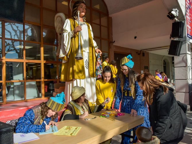 La cita tendrá lugar de 11.30 a 13.30 horas, en la plaza Mayor, y los niños que quieran entregar su chupete obtendrán un obsequio y el diploma de 'Niño Mayor' de Torrejón de Ardoz.