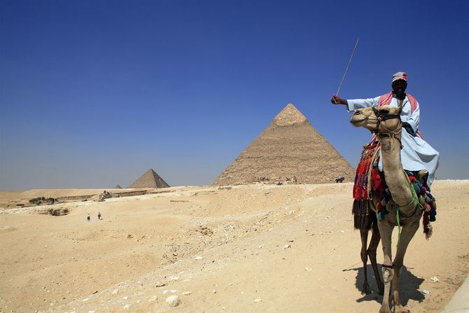 El espectacular patrimonio histórico y cultural que atesora Egipto, legado de una civilización de más de 5.000 años de antigüedad, convierte al país es un destino cautivador para los viajeros de todo el mundo.