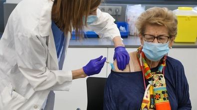 La Comunidad de Madrid ha comprado más de 1,5 millones de vacunas contra la gripe para la próxima campaña de otoño e invierno, lo que supone un aumento de 40.300 dosis con respecto a la anterior.