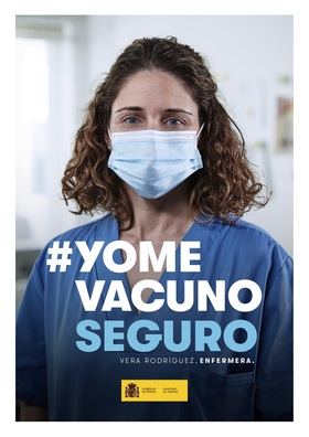 #YomeVacunoSeguro es el lema de la campaña que pone en marcha hoy el Ministerio de Sanidad, cuyo objetivo es insistir en los beneficios de las vacunas y en la importancia de vacunarse para protegernos y proteger a los demás frente a la COVID-19. 