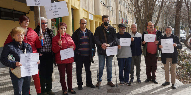 La Asociación Vecinal de Vicálvaro ha pedido amparo al Defensor del Pueblo, Ángel Gabilondo, para que la Comunidad de Madrid retire el amianto de sus viviendas.