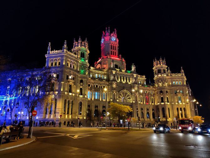 El Ayuntamiento de Madrid recomienda a la ciudadanía el uso del transporte público, evitar el vehículo privado por las zonas afectadas.