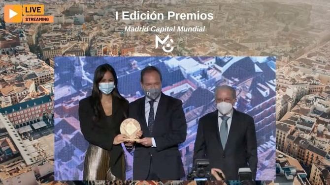 El Bosque Metropolitano de Madrid, el anillo verde que bordeará la capital a lo largo de 75 kilómetros, ha sido reconocido hoy en la primera edición de los Premios de la Asociación Madrid Capital Mundial de la Construcción, Ingeniería y Arquitectura (MWCC) por su impulso de los Objetivos de Desarrollo Sostenible.