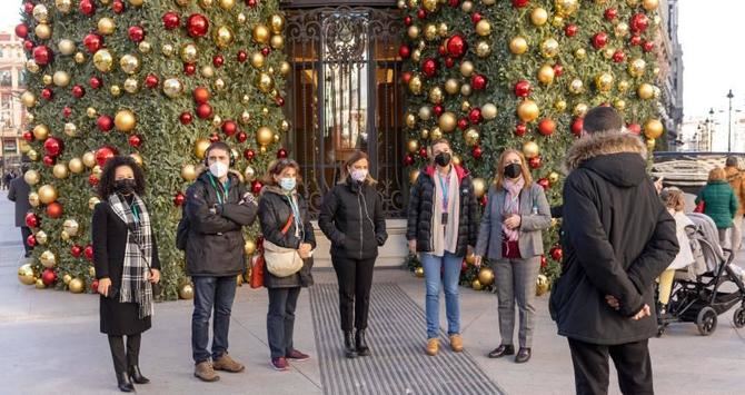  La concejala de Turismo, Almudena Maíllo, ha destacado la propuesta de visitas especiales de Navidad durante su presentación.