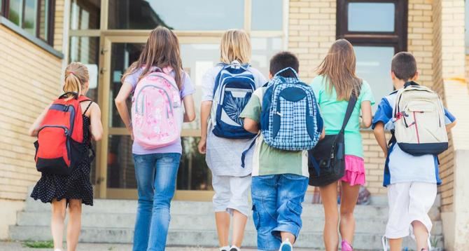 En el caso de Madrid, los alumnos de Infantil y Primaria comenzarán el curso el 7 de septiembre y los de ESO, Bachillerato y FP, el día 8.